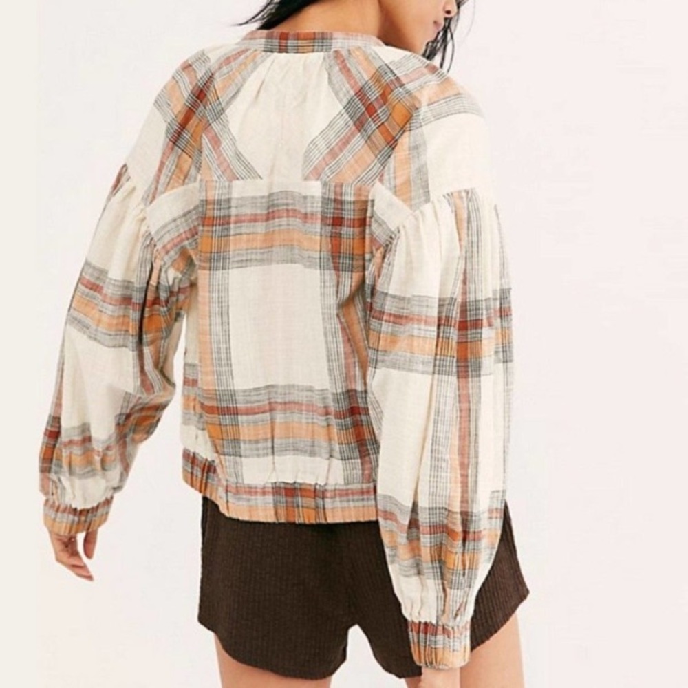 Free people NWOT never worn size XS plaid zip up
